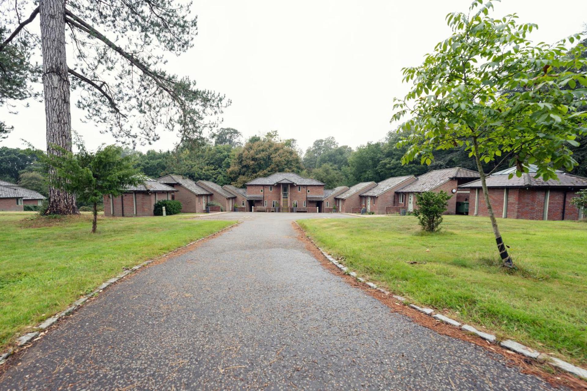 博肯汉姆斯特德 Ashridge House酒店 外观 照片